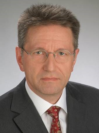 Dr. Martin Petry